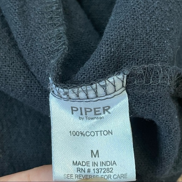 Piper by Townsen Black Off Shoulder Embroidered Dress Size Medium - Picture 6 of 6